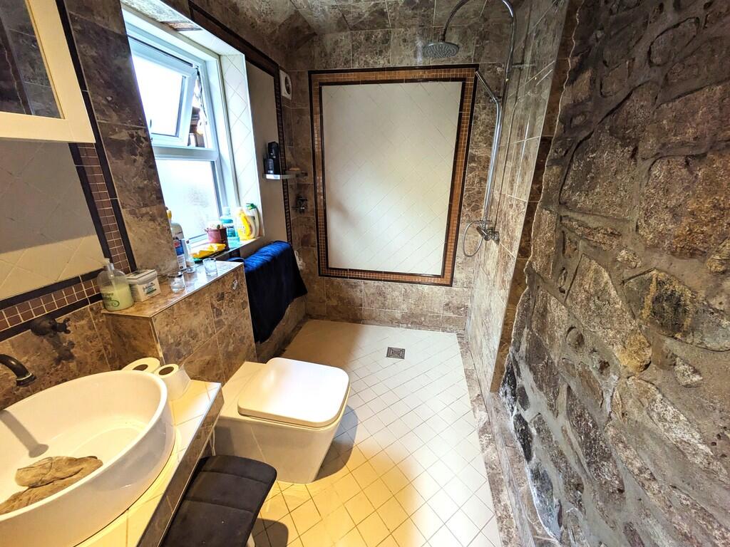 WET ROOM