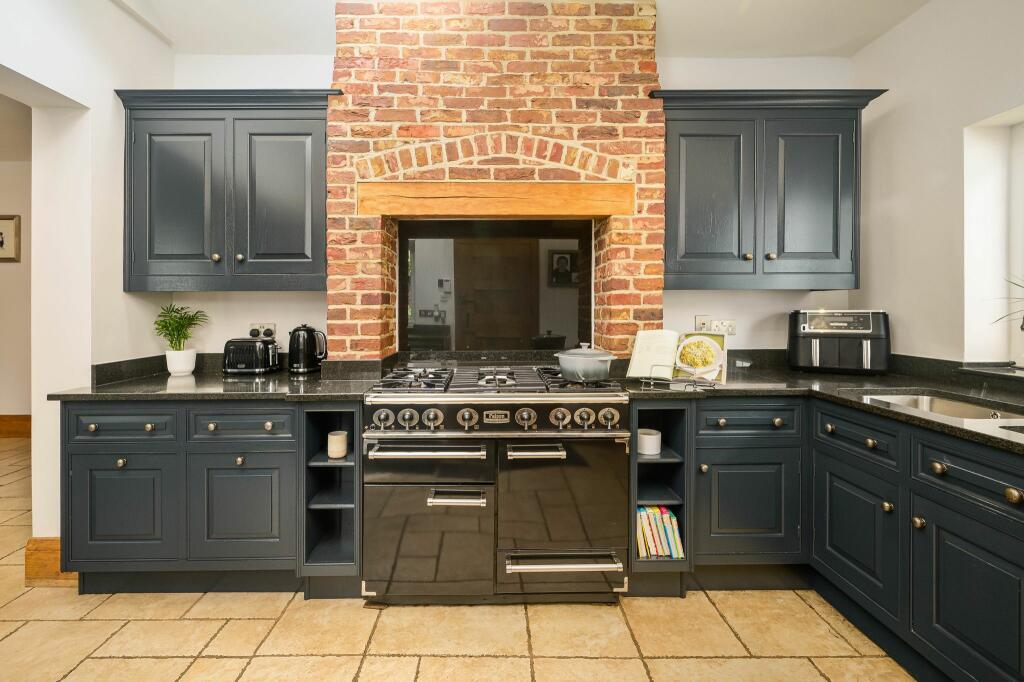 Kitchen diner