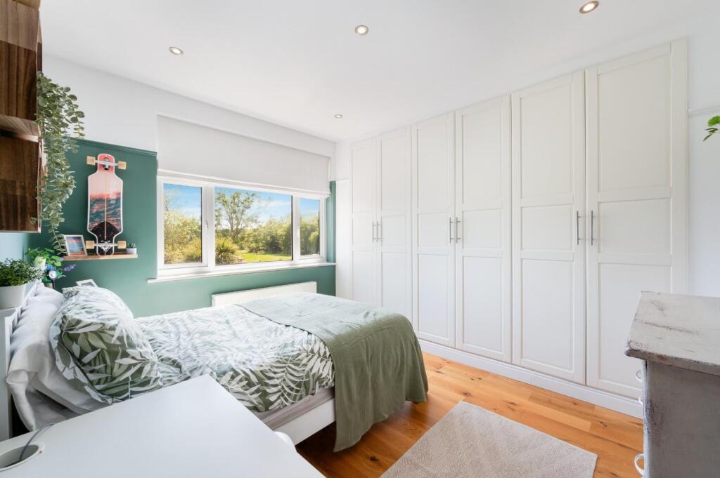 BRIDGEWOOD ROAD  (9).jpg