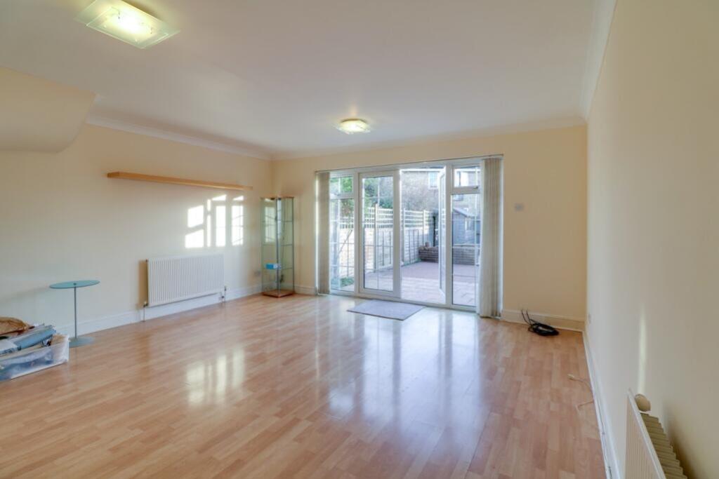 264530_10422419_IMG_00_0000