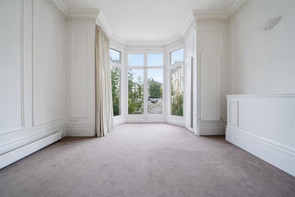 17B Belsize Square NW3 4HT-2.jpg