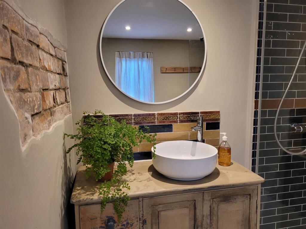 Photo 15-09-2025, 15 15 41 (3) (1).jpg