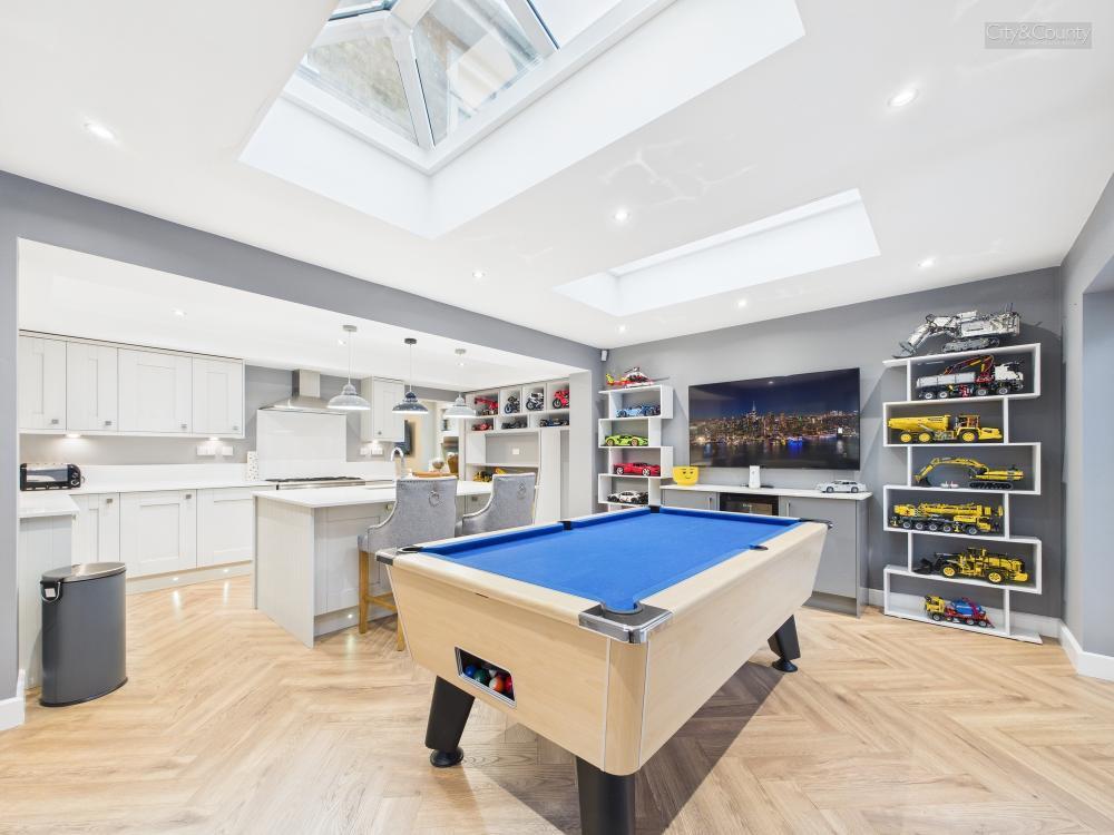 Kitchen Diner