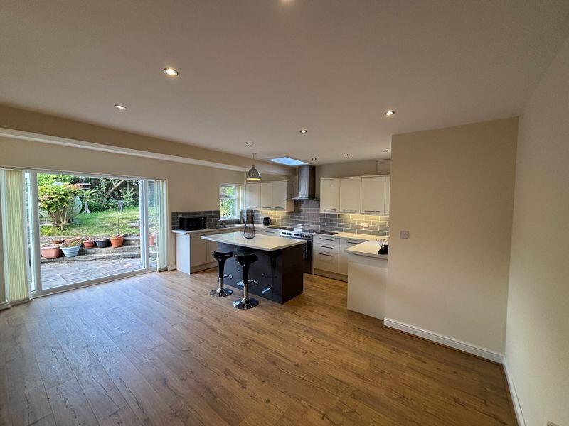 OPEN PLAN LIVING DINING KITCHEN