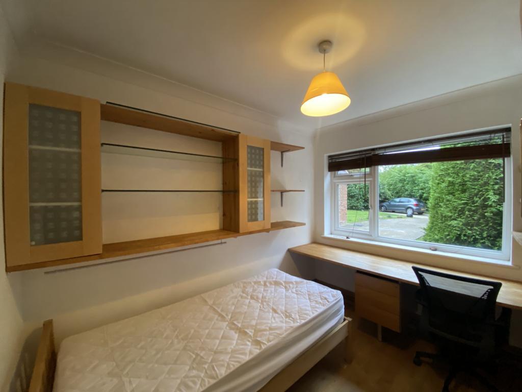 BEDROOM 5