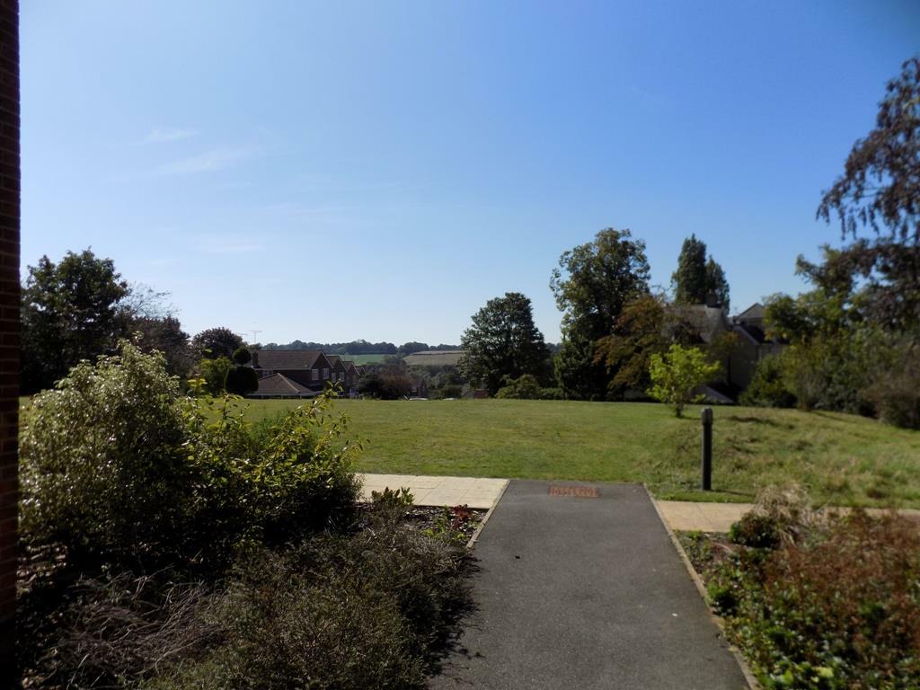 COMMUNAL GARDENS