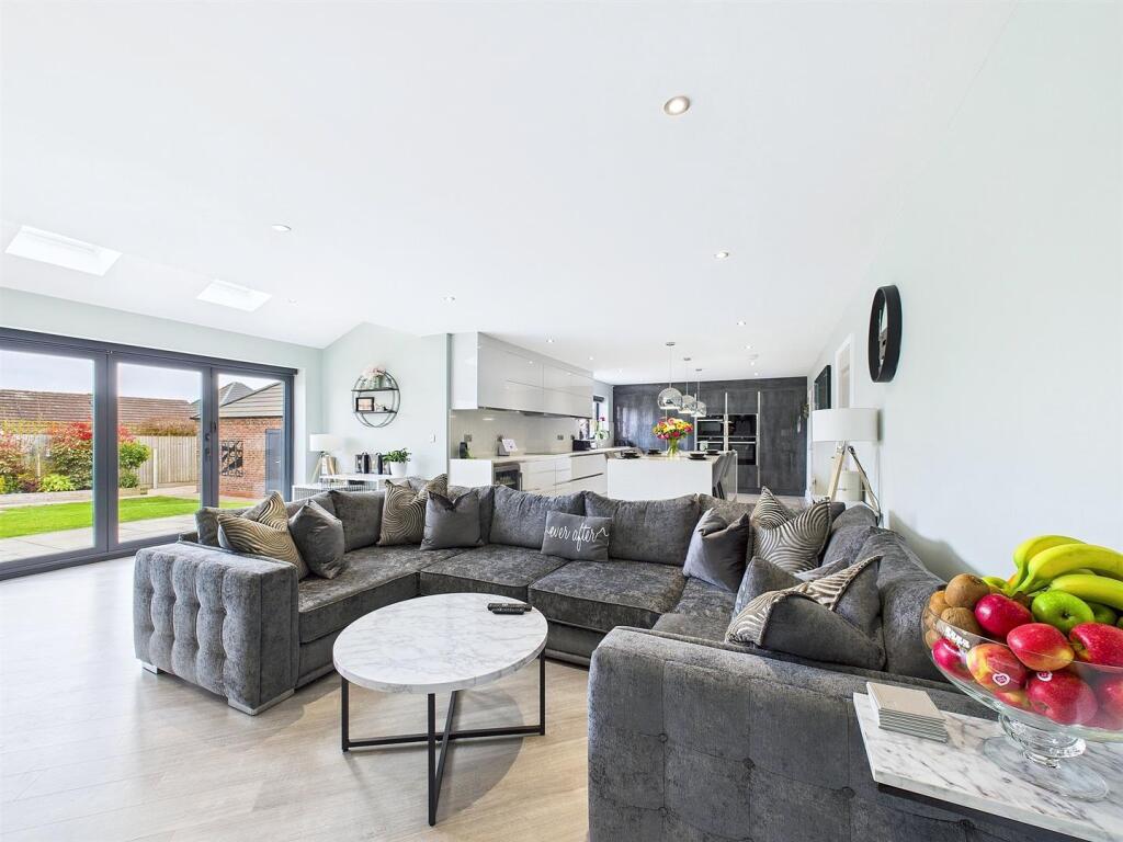 Open Plan Kitchen/Living/Dining Area