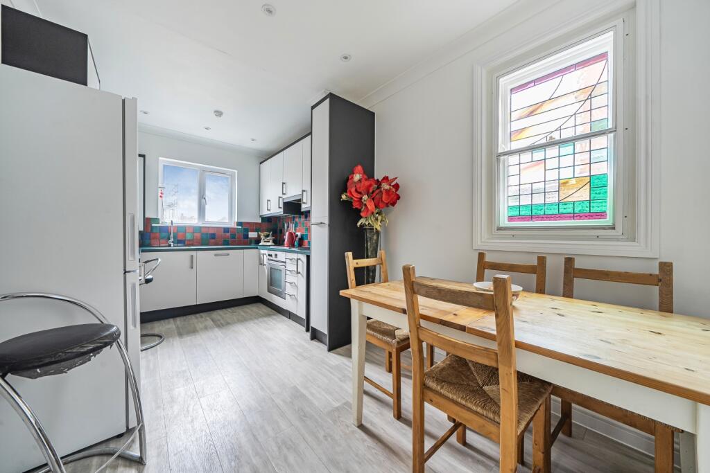 Kitchen side angle