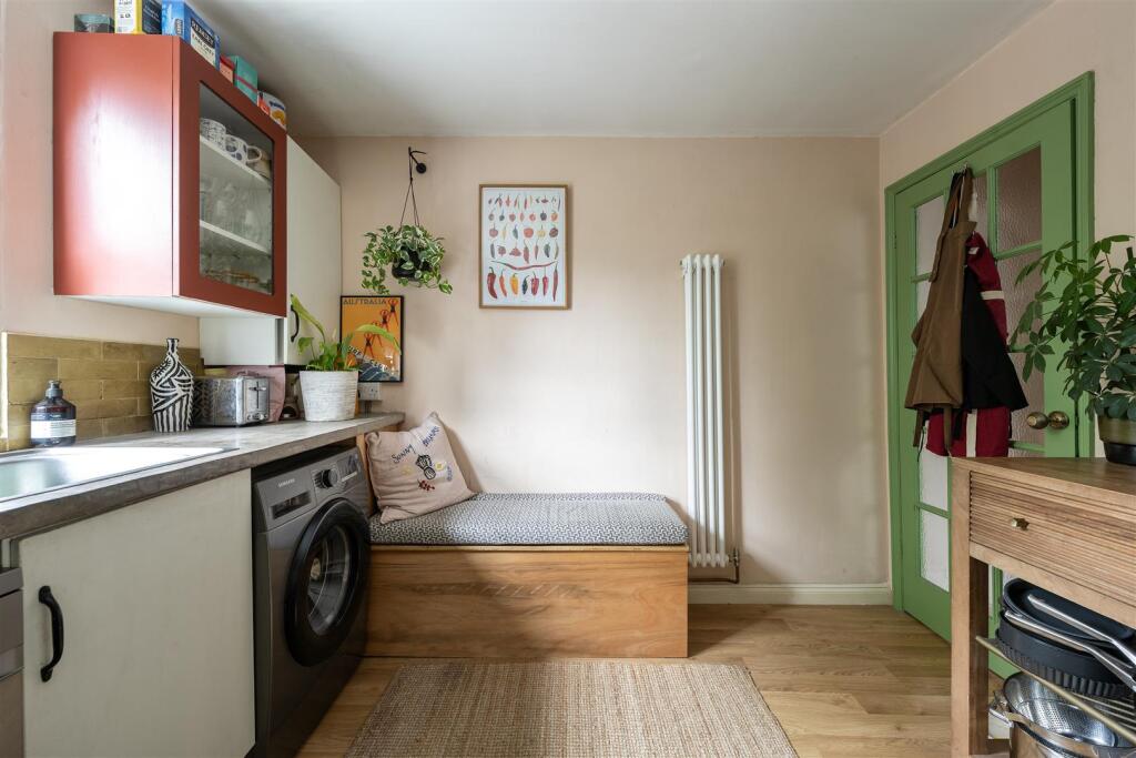 Kitchen-3.jpg