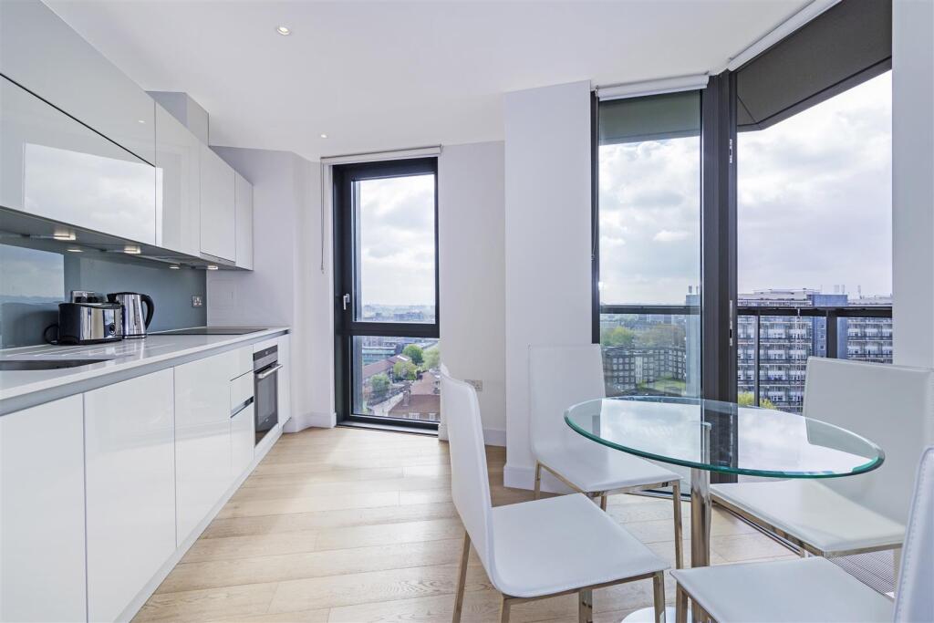 Kitchen/Living Area/Dinning