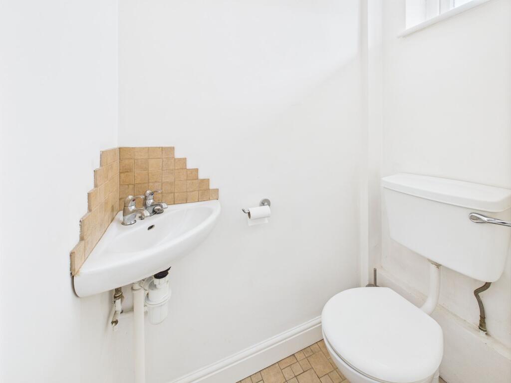 Ground Floor Wc