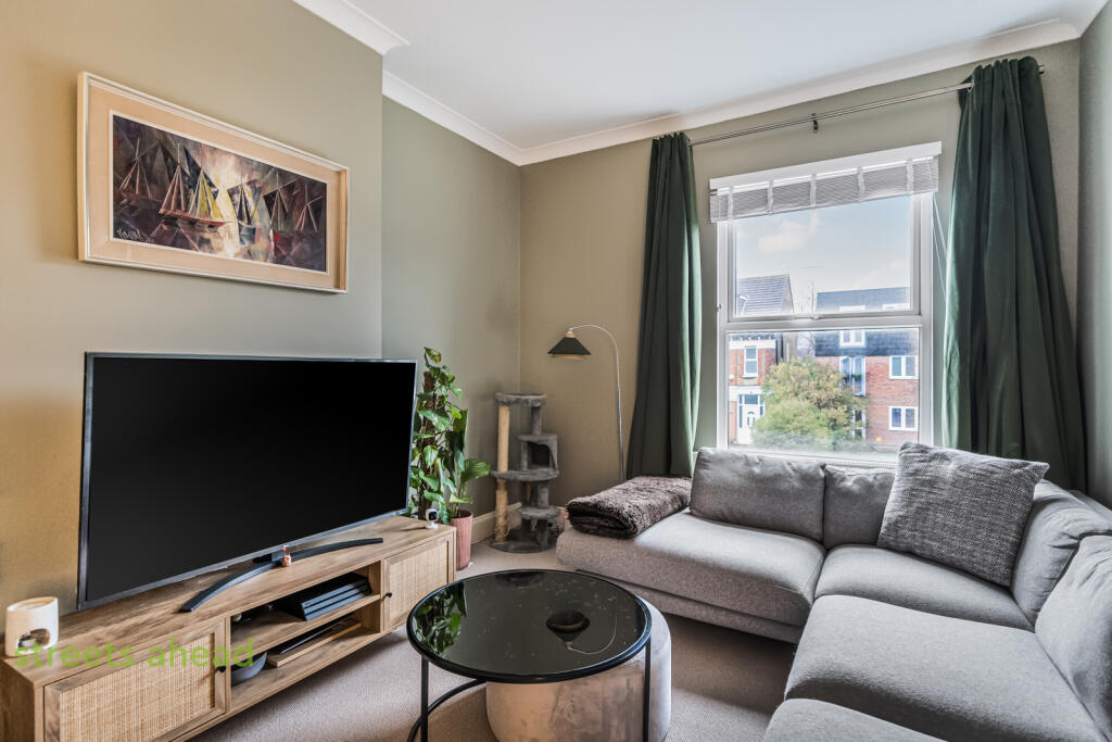 375ea615-a4a4-42e...