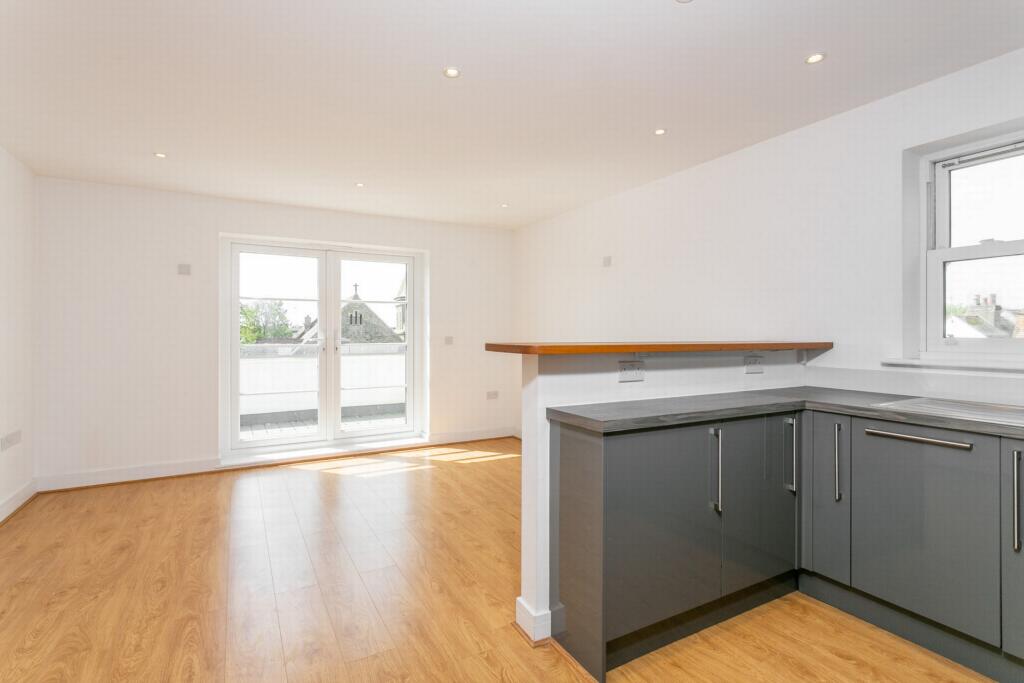 Sitting Room / Kitche