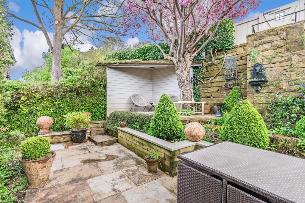 6 Parish Ghyll Road Garden.jpg