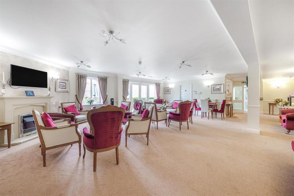 Owners Lounge (2).JPG