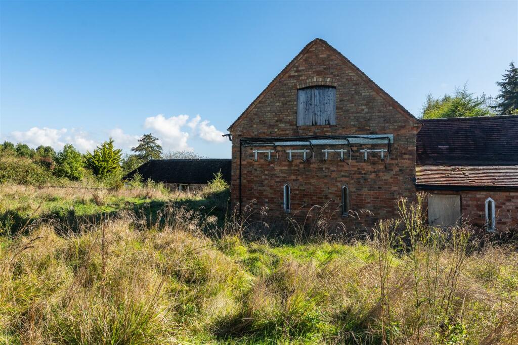 exterior-3.jpg