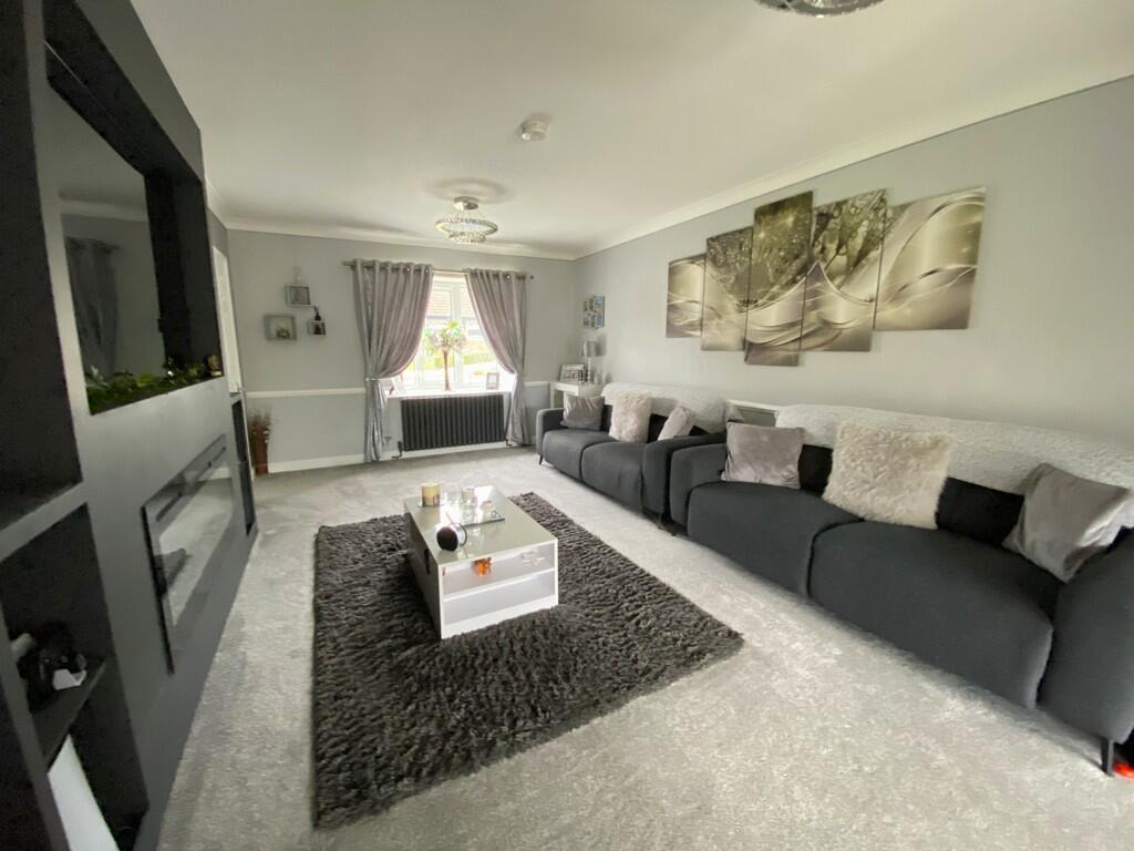 Sitting room 3