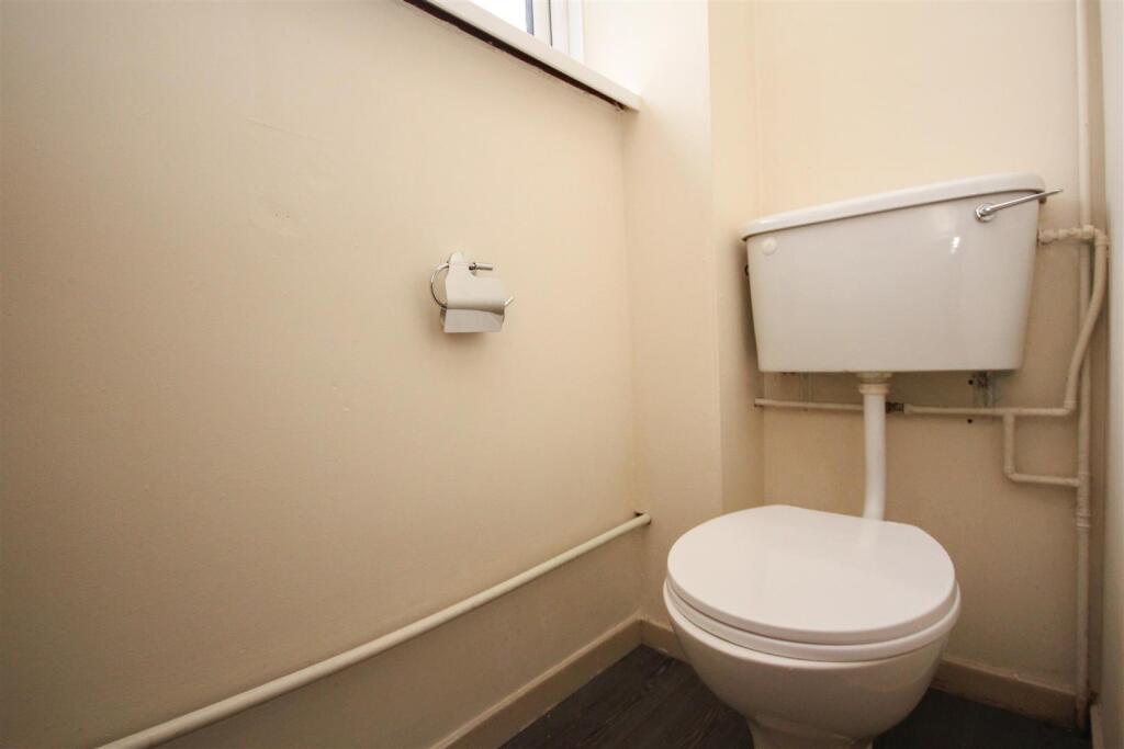 WC.JPG