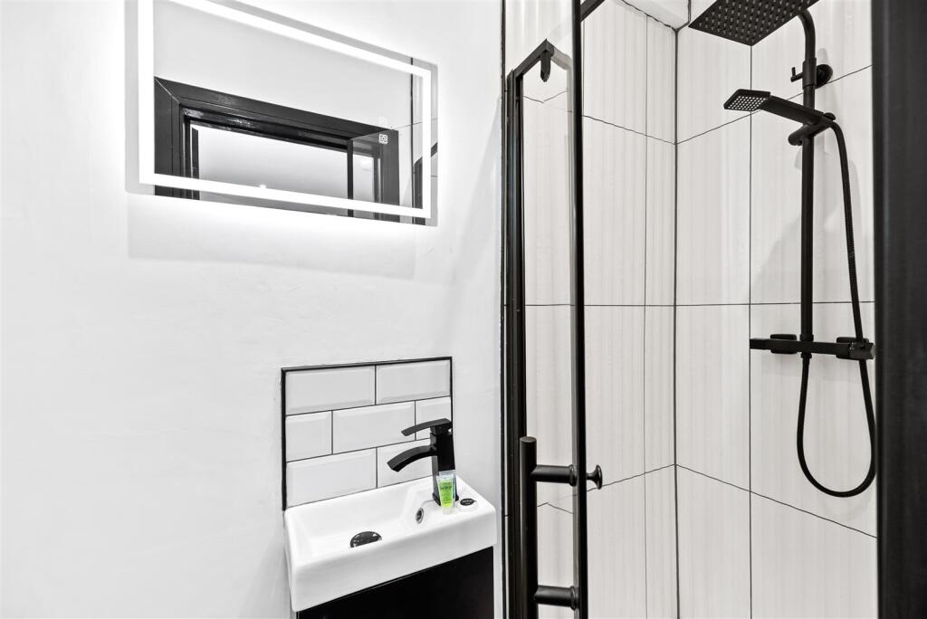 En-Suite One
