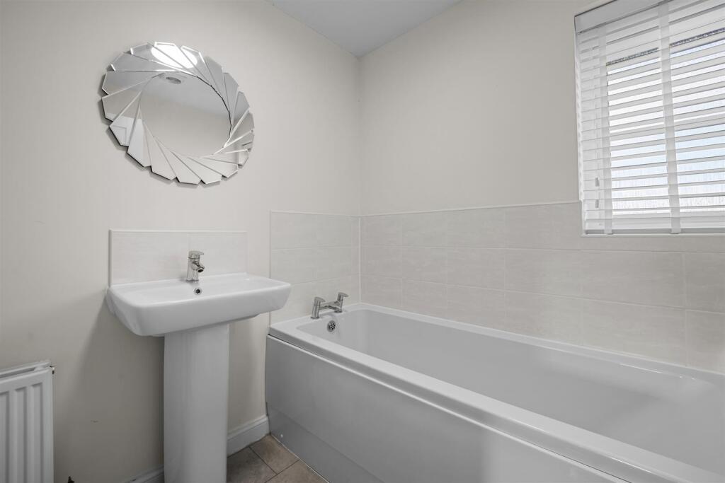 12 Springwell Avenue-18.jpg