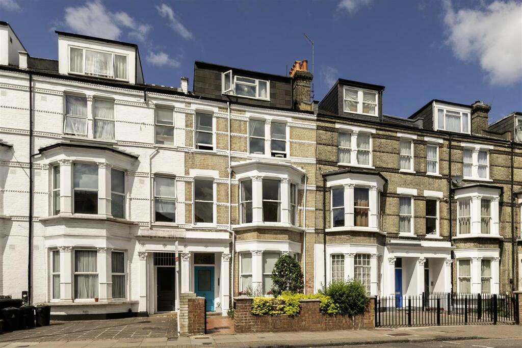 Flat B, 481 Caledonian Road -14.jpg