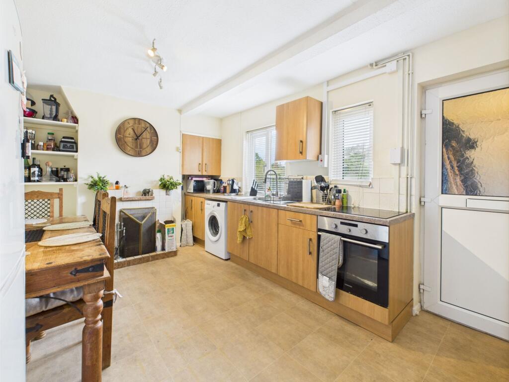 Kitchen/Dining Room