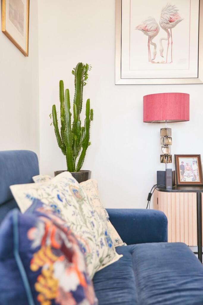 JAJ_GL10 3WB_0046.jpg