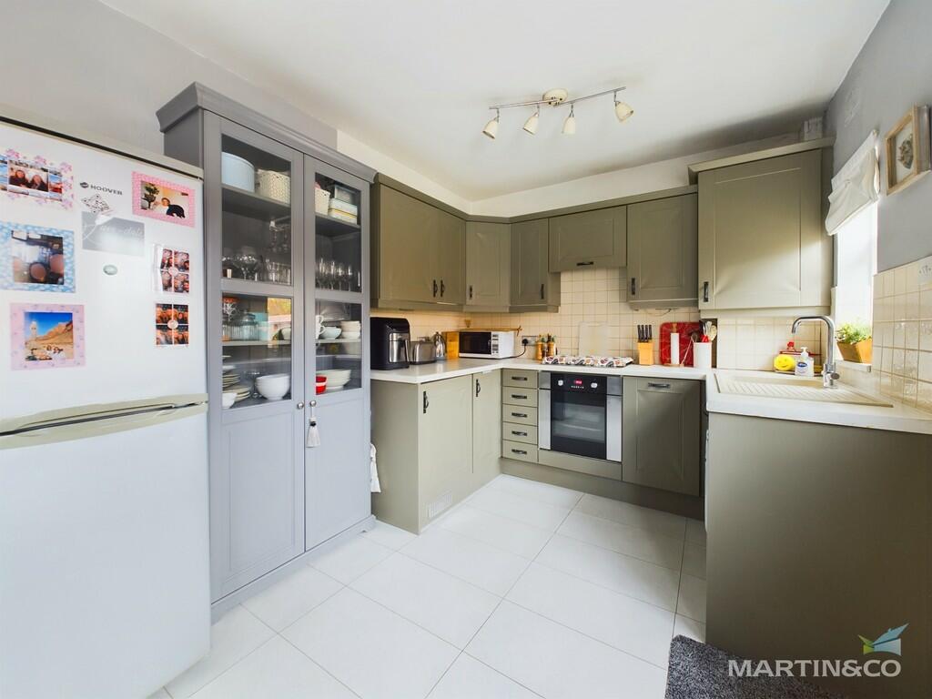 CAM03111G0-PR0244...