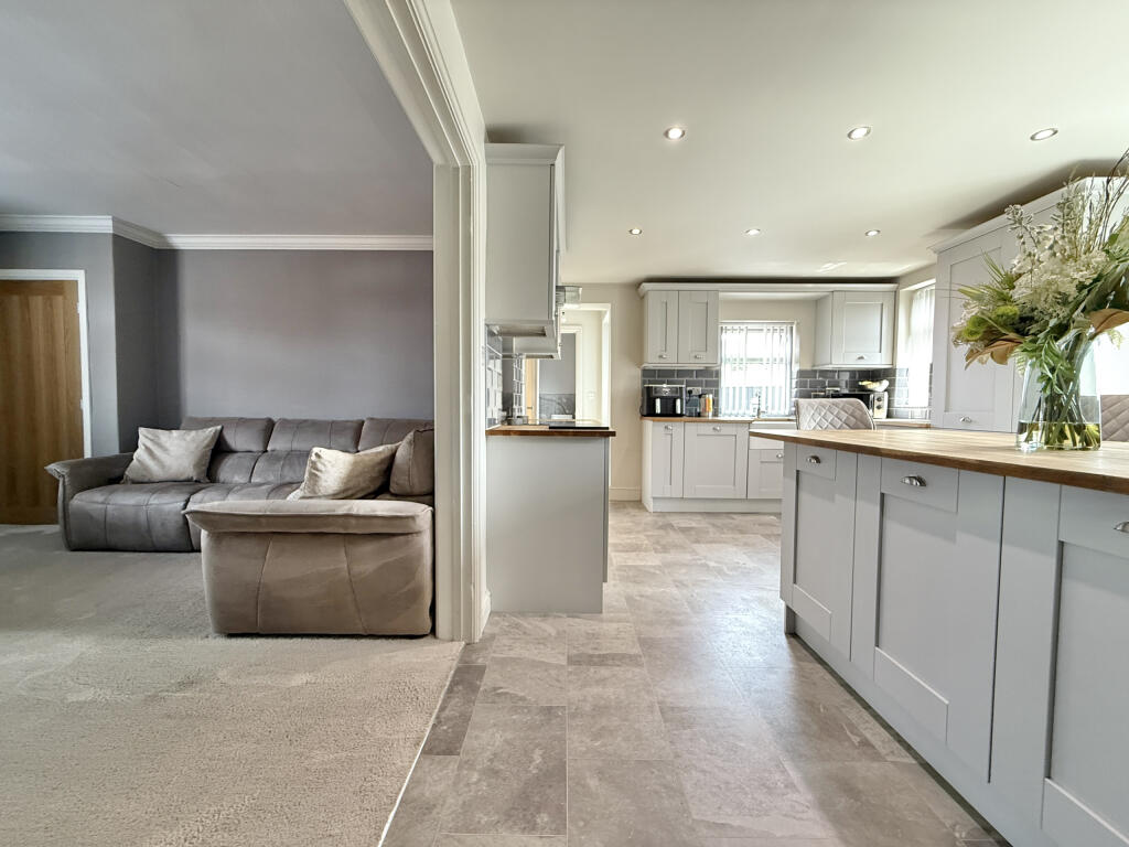 20250806_124130866_iOS 1