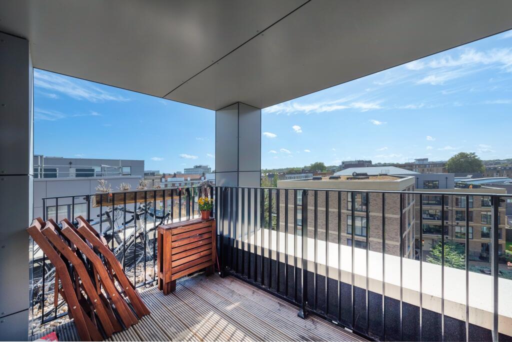 Pearl Building F25, 