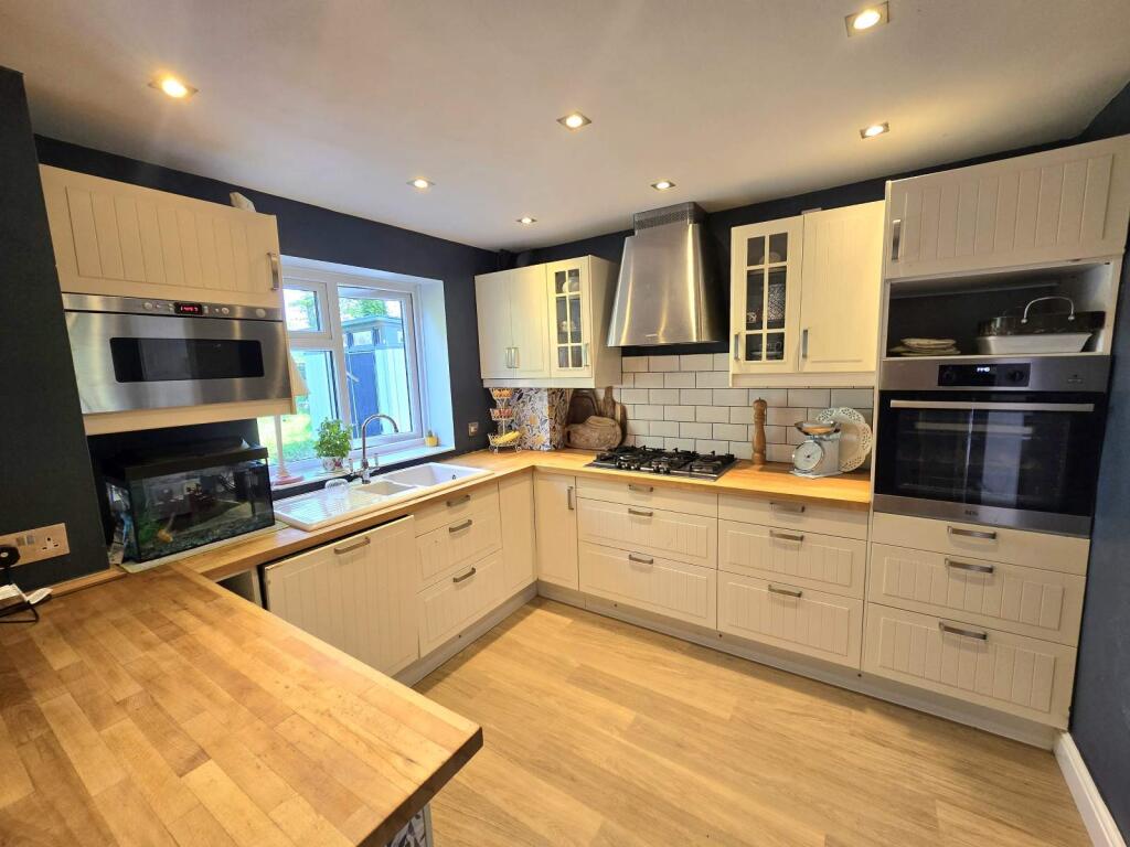 Open Plan Kitchen/Dining/Family Room