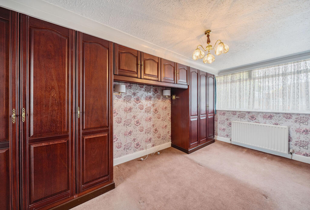 1299595-8-682dc64...