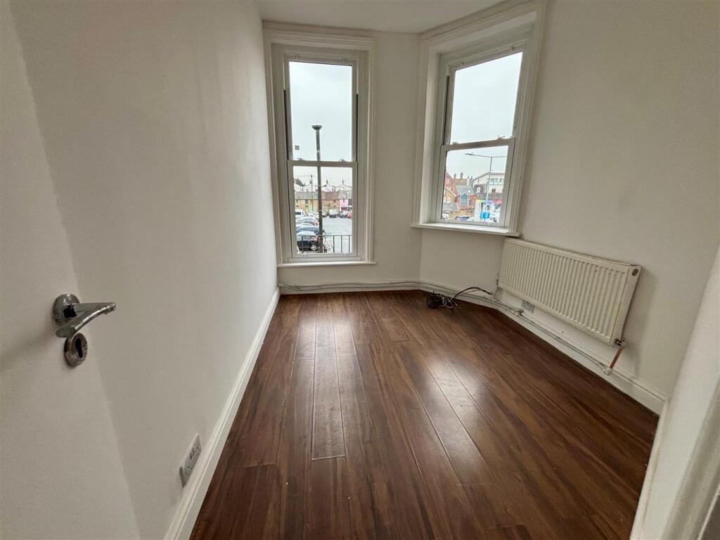 2nd Bedroom.jpg