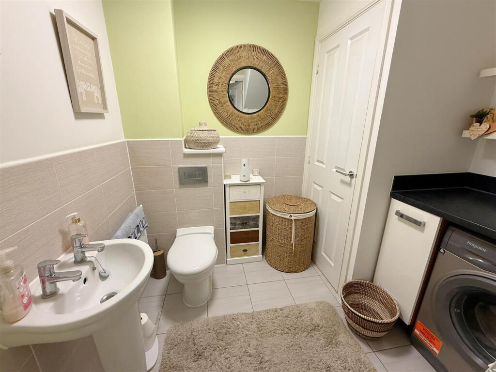 Downstairs WC / Utility