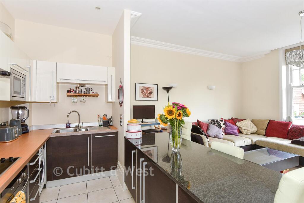 Kitchen/Lounge/Dining Room