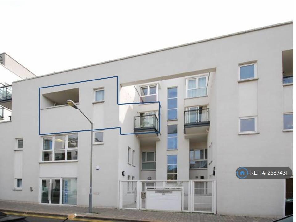Balcony With Open Views Of Local Parks, Wimbledon