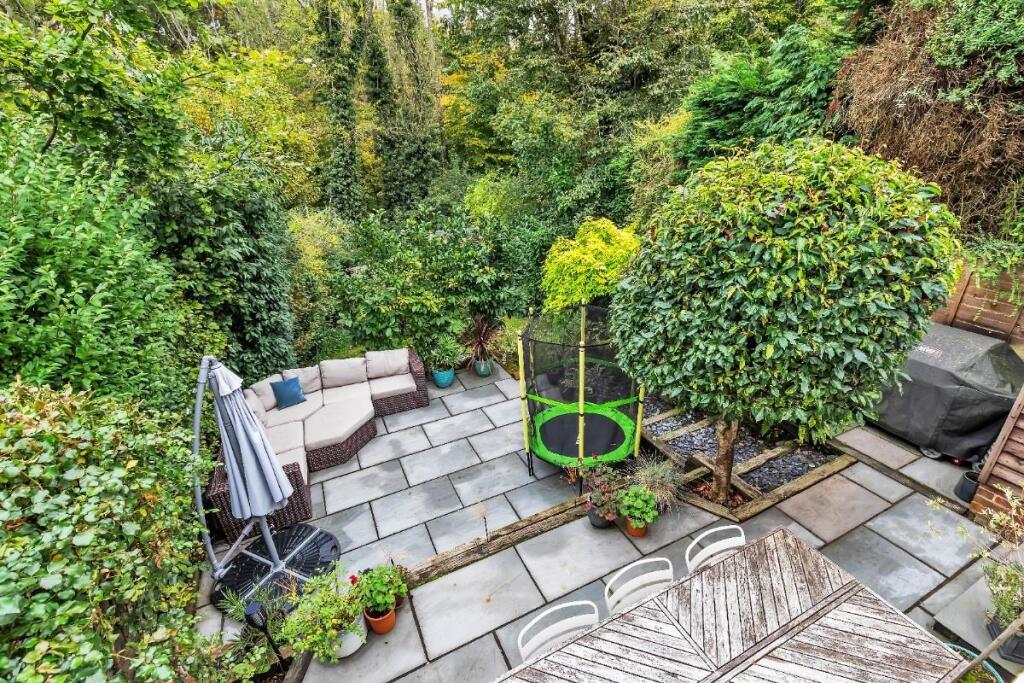 middle patio.jpg
