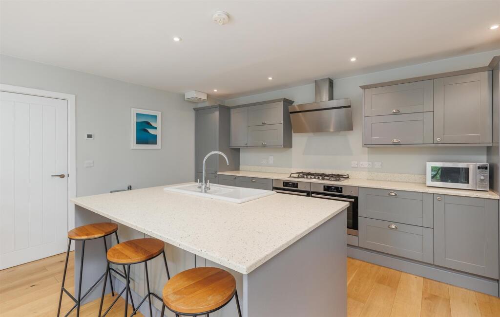 Open-Plan Kitchen Dining