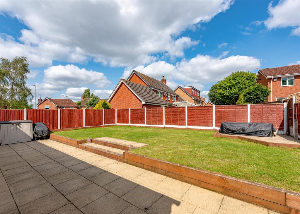 9 Virginia Drive-External (3).jpg