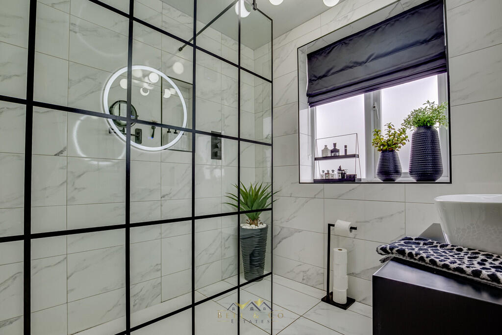 Bathroom 1.1