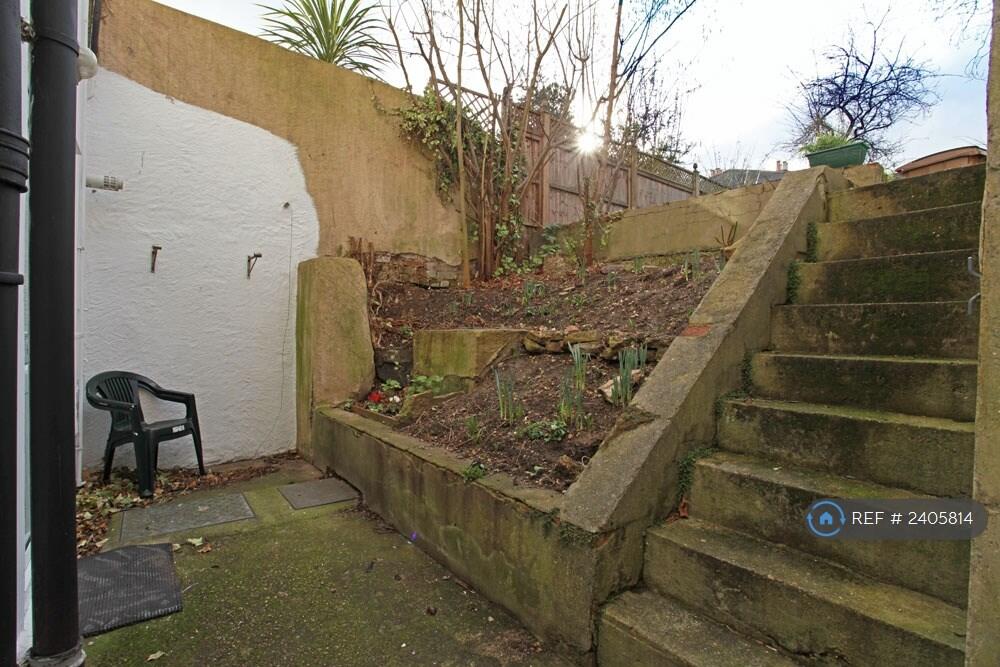 Rear Courtyard