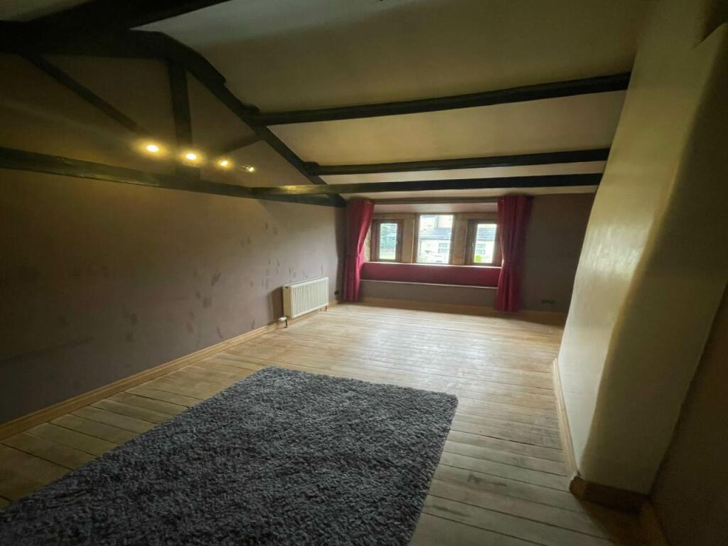 12 Club Row - Bed 1 