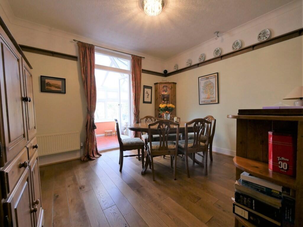 FORMAL DINING ROO...