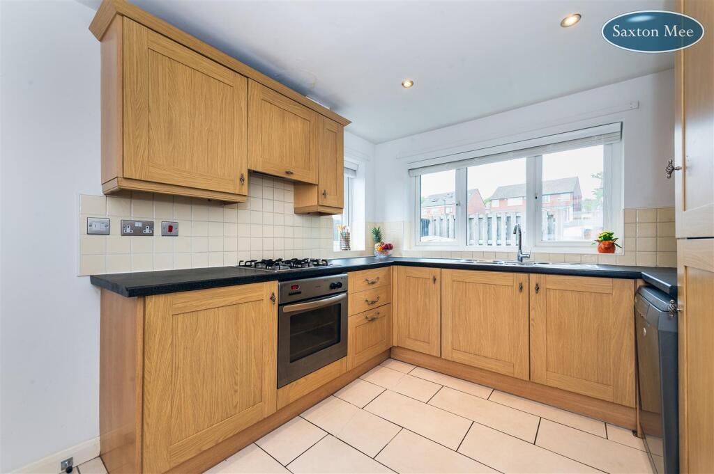 kitchen 9669.jpg