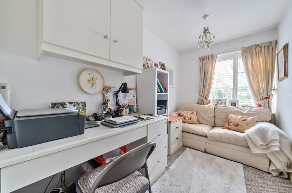 1302854-18-68494f...