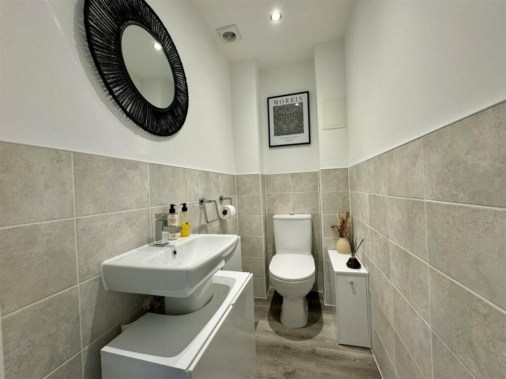GROUND FLOOR WC