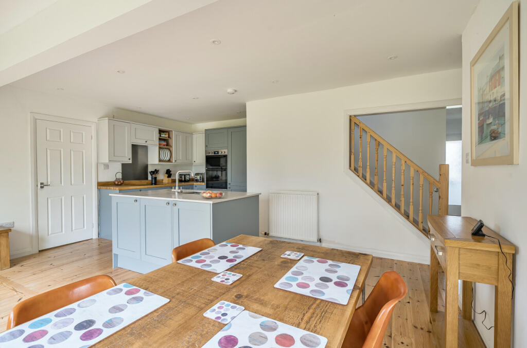 1347052-8-68b845f...