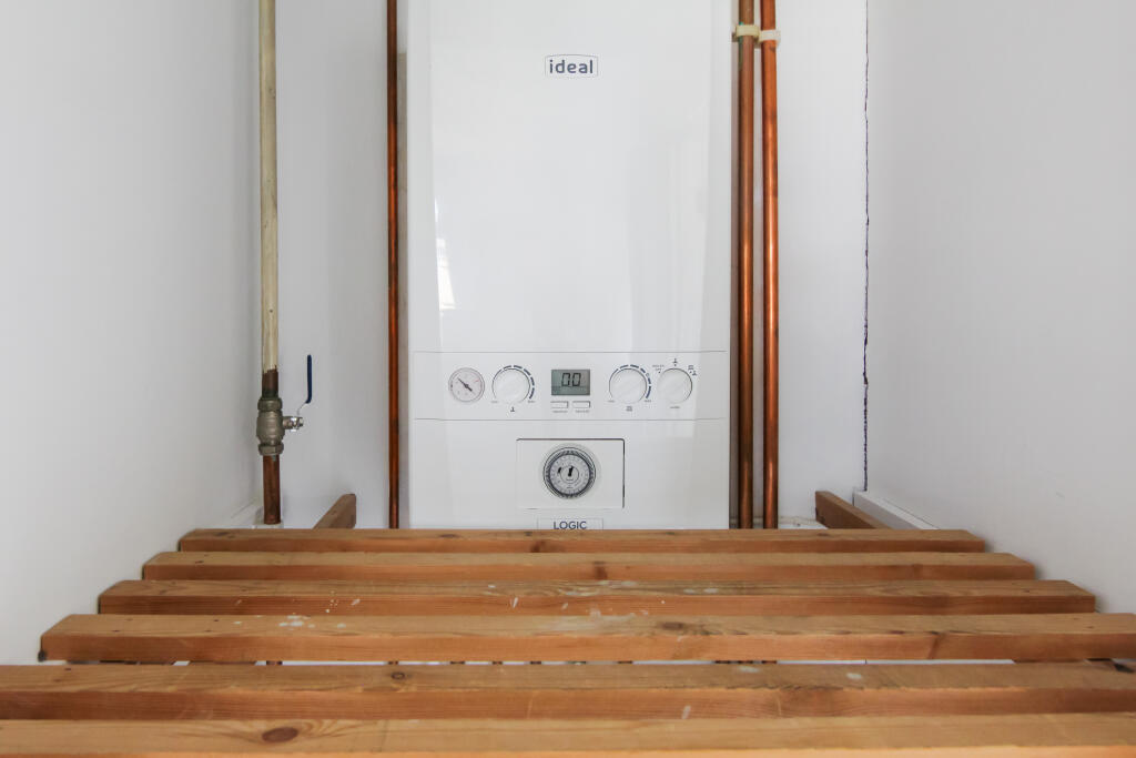 Storage/Airing Cupboard