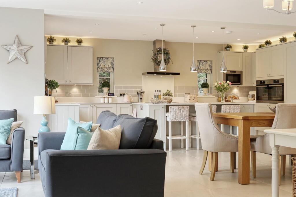Kitchen/Dining/Family Room