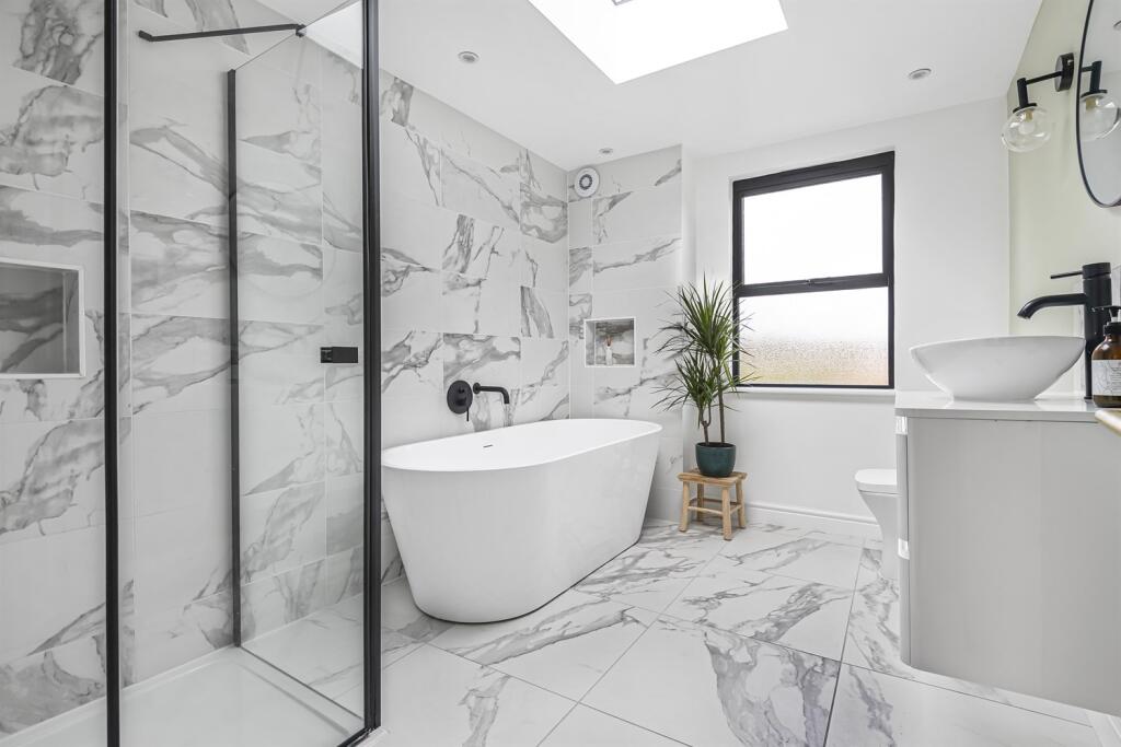 Master Ensuite
